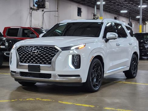 Used 2022 Hyundai Palisade Calligraphy w/ Cargo Package FWD image 4