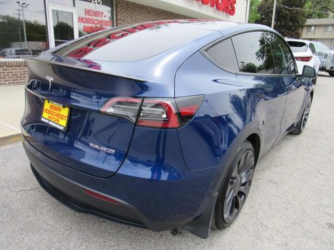 Used 2021 Tesla Model Y Performance AWD/4WD image 13