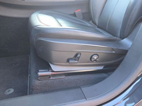 Used 2023 Alfa Romeo Stelvio Ti image 23