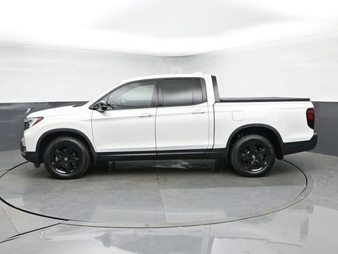 Used 2023 Honda Ridgeline Black Edition image 6