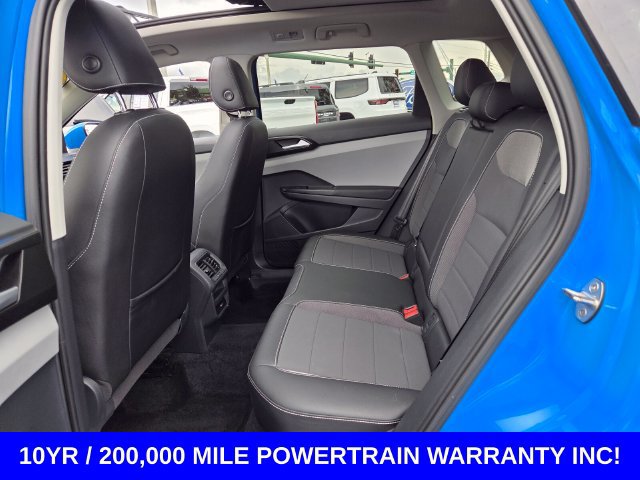 Used 2023 Volkswagen Taos SE w/ Panoramic Sunroof Package FWD image 11