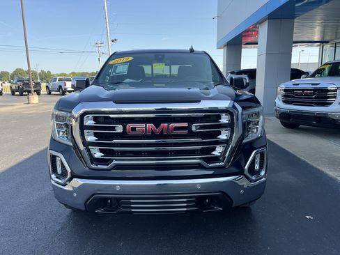 Used 2019 GMC Sierra 1500 SLT w/ SLT Premium Plus Package AWD/4WD image 11