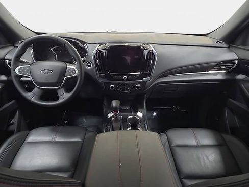 Used 2023 Chevrolet Traverse RS AWD/4WD image 10