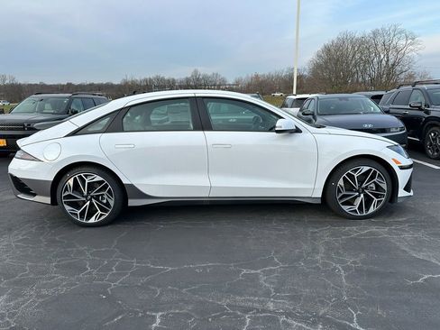 New 2025 Hyundai Ioniq 6 SEL image 2