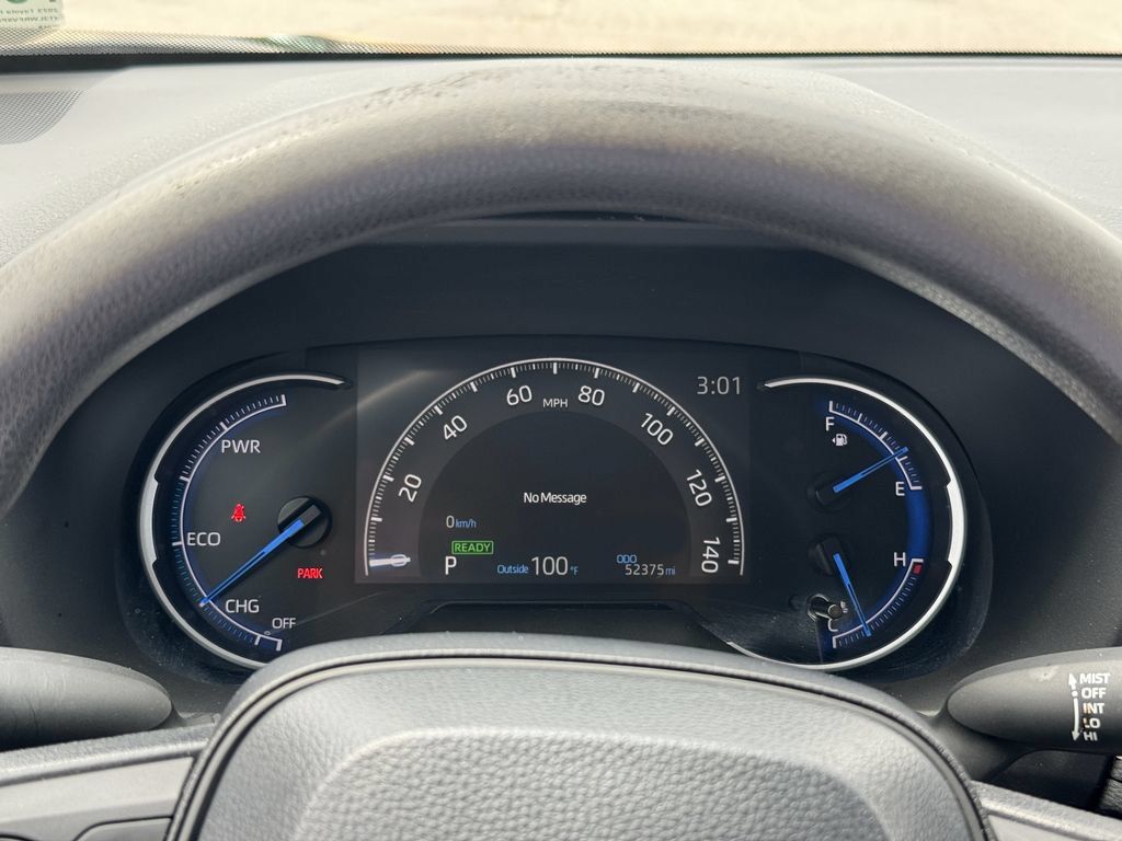 Used 2023 Toyota RAV4 LE AWD/4WD image 17