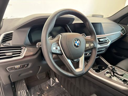 Certified 2023 BMW X5 xDrive40i w/ Premium Package AWD/4WD image 4