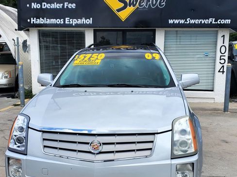 Used 2009 Cadillac SRX 2WD w/ Third Row Seating Package image 2