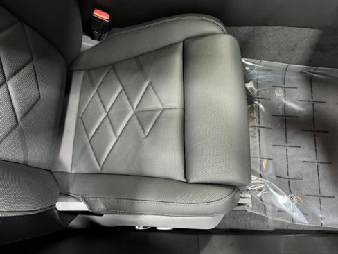 New 2026 BMW 540i xDrive w/ M Sport Package image 19