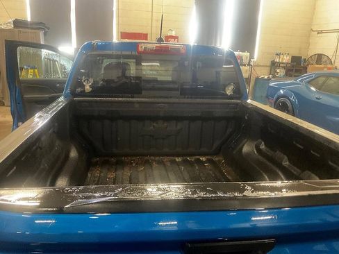 Used 2023 Chevrolet Colorado LT w/ LT Convenience Package III image 15