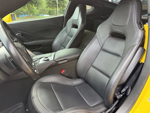 Used 2018 Chevrolet Corvette Z06 RWD image 35
