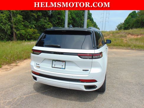 Certified 2025 Jeep Grand Cherokee Summit w/ Adv Protech Group IV AWD/4WD image 18