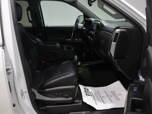 Used 2018 Chevrolet Silverado 1500 LTZ w/ Sport Package AWD/4WD image 21