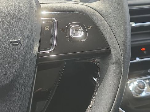Used 2023 Lincoln Corsair FWD image 18