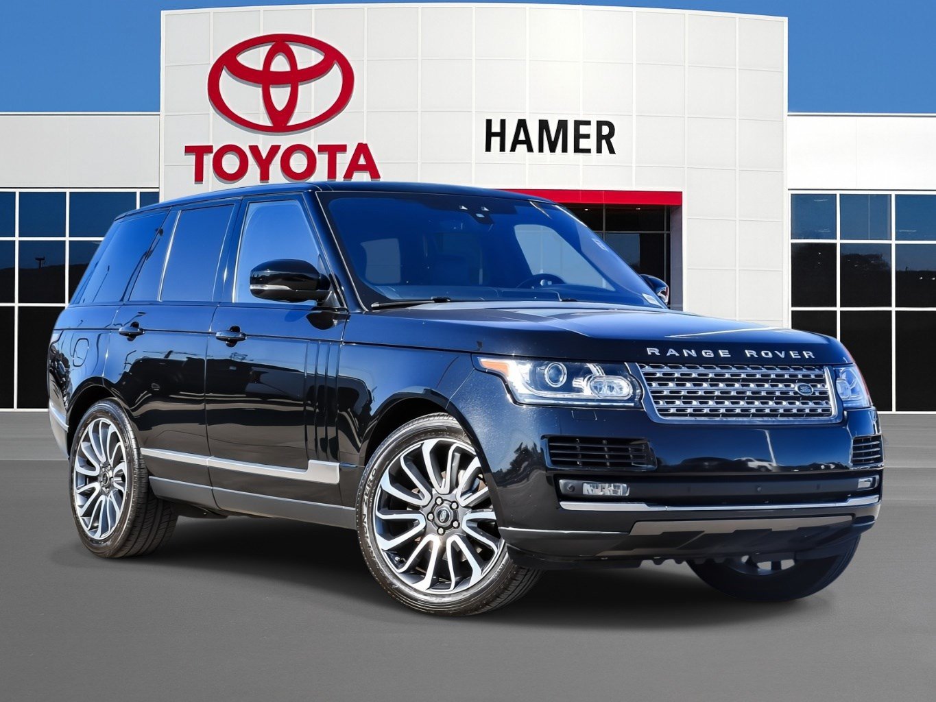 Used 2017 Land Rover Range Rover HSE AWD/4WD image 1