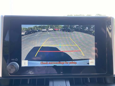 Used 2025 Toyota RAV4 LE FWD image 34