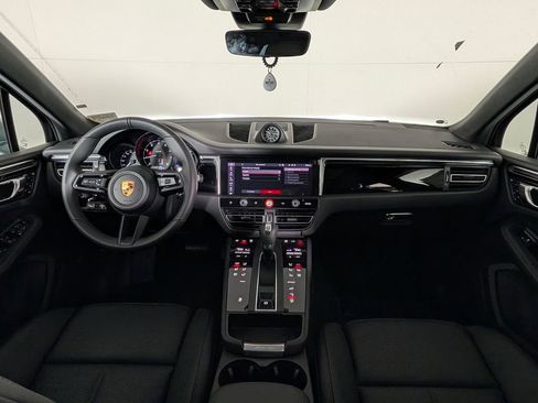 New 2026 Porsche Macan AWD/4WD image 20