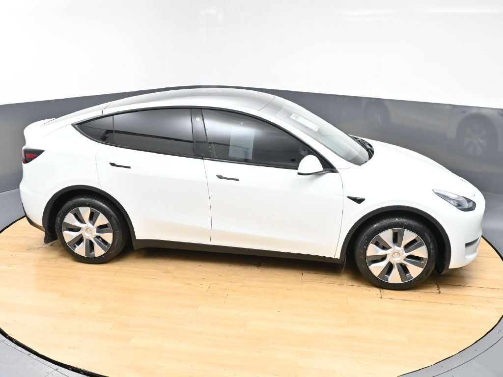 Used 2023 Tesla Model Y Long Range AWD/4WD image 52