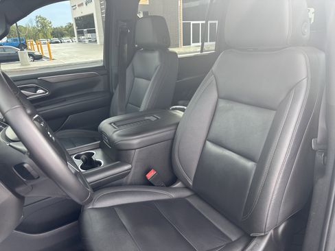 Used 2022 Chevrolet Suburban Z71 AWD/4WD image 26
