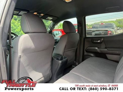 Used 2019 Toyota Tacoma TRD Off-Road AWD/4WD image 17