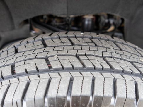 Used 2024 GMC Sierra 3500 SLE w/ SLE Convenience Package image 27