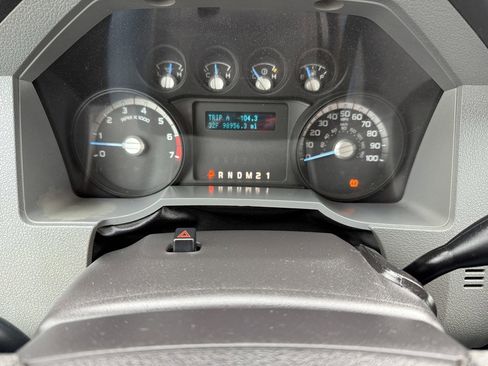 Used 2015 Ford F250 XL w/ Power Equipment Group image 18