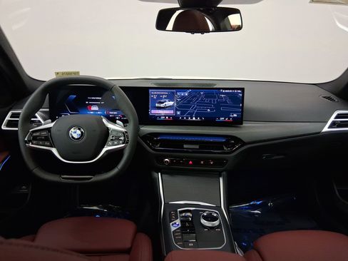 Used 2026 BMW 330i Sedan w/ Convenience Package RWD image 17