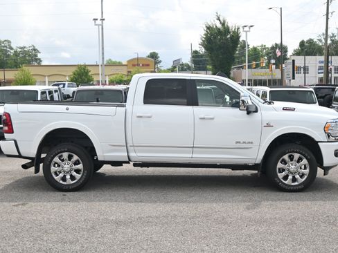 Used 2024 RAM 2500 Limited AWD/4WD image 11