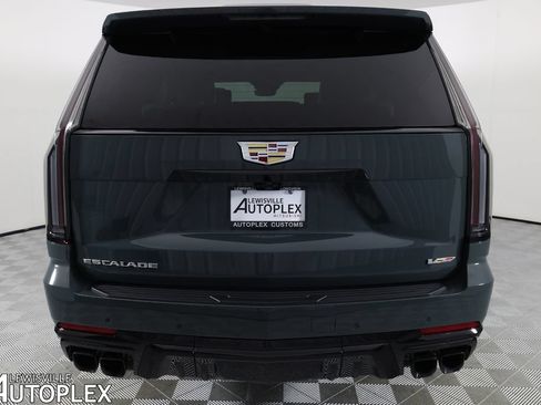 Used 2026 Cadillac Escalade V AWD/4WD image 6