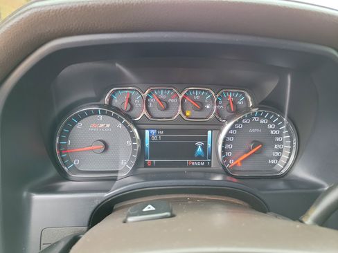 Used 2015 Chevrolet Silverado 2500 LTZ w/ LTZ Plus Package image 16