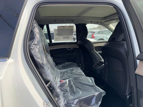New 2026 Volvo XC90 B5 Plus w/ Protection Package image 5