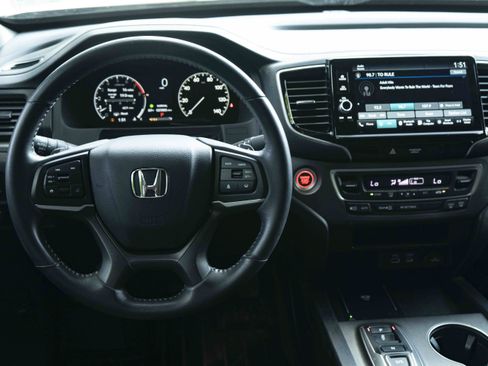 Used 2024 Honda Ridgeline Sport image 19