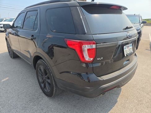 Used 2019 Ford Explorer XLT w/ Equipment Group 202A FWD image 4