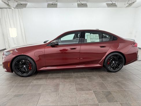 New 2026 BMW M5 w/ Carbon Package AWD/4WD image 3