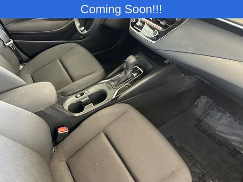 Used 2026 Toyota Corolla LE w/ LE Premium Package FWD image 16