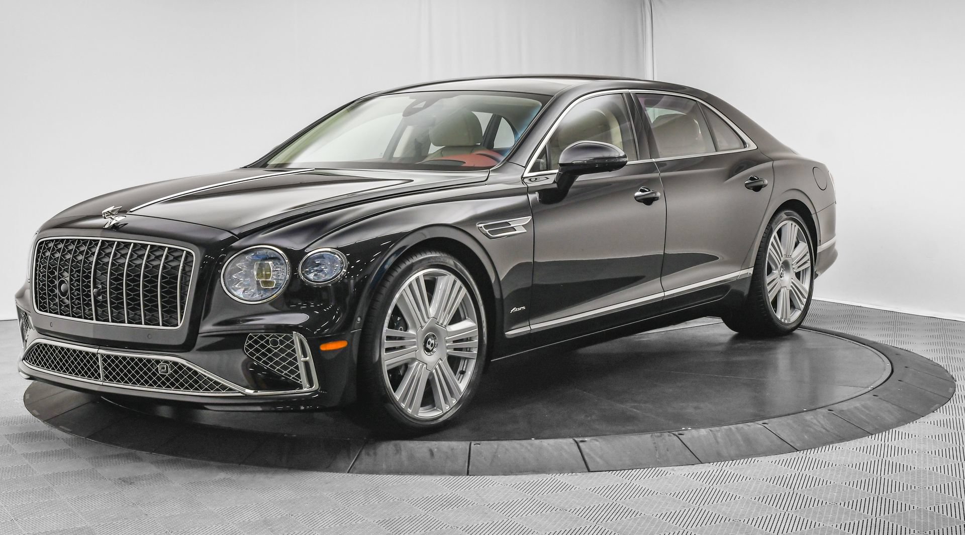New 2026 Bentley Flying Spur V8 AWD/4WD image 8