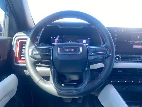 Used 2024 GMC Canyon AT4X image 22