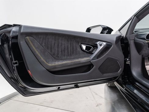 Used 2015 Lamborghini Huracan LP 610-4 AWD/4WD image 57