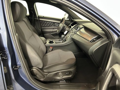 Used 2019 Ford Taurus SEL image 25