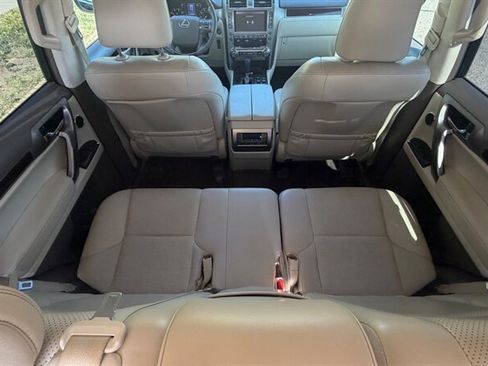 Used 2015 Lexus GX 460 Luxury AWD/4WD image 16