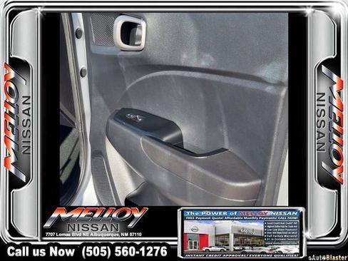 Used 2023 Hyundai Venue SEL image 15