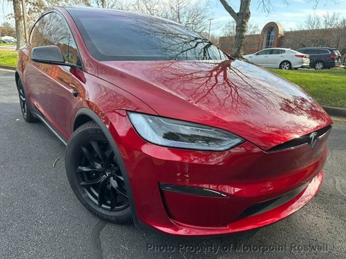 Used 2025 Tesla Model X image 7
