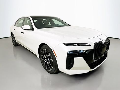 New 2026 BMW 760i xDrive AWD/4WD image 3