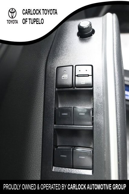 Used 2024 Toyota Highlander XSE FWD image 21