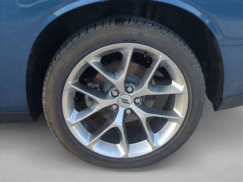 Used 2021 Dodge Challenger SXT w/ Plus Package RWD image 7