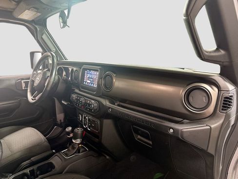 Used 2019 Jeep Wrangler Unlimited Sport S AWD/4WD image 30