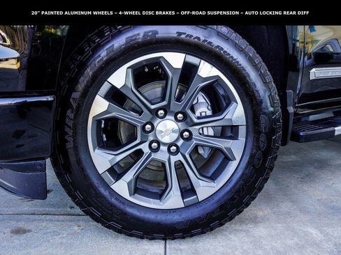 Used 2023 Chevrolet Silverado 1500 High Country w/ Z71 Off-Road Package image 3