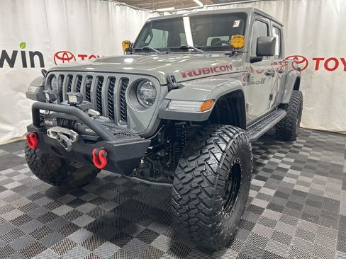 Used 2021 Jeep Gladiator Rubicon image 3