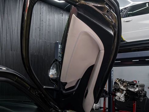Used 2014 BMW i8 AWD/4WD image 18