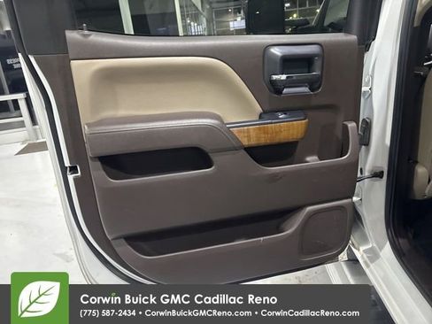 Used 2019 GMC Sierra 2500 SLT w/ Duramax Plus Package AWD/4WD image 30