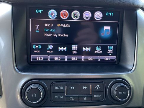 Used 2018 Chevrolet Tahoe LT w/ LT Signature Package AWD/4WD image 13